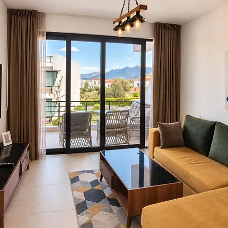 Pearl Island Sea & Mountain View Apartament
